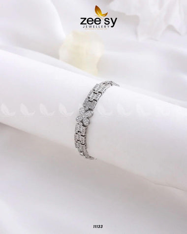 Enchanted link Bracelet Silver Bracelet - Zeesy Jewellery Pakistan | Premium Artificial & Imitation Jewellery