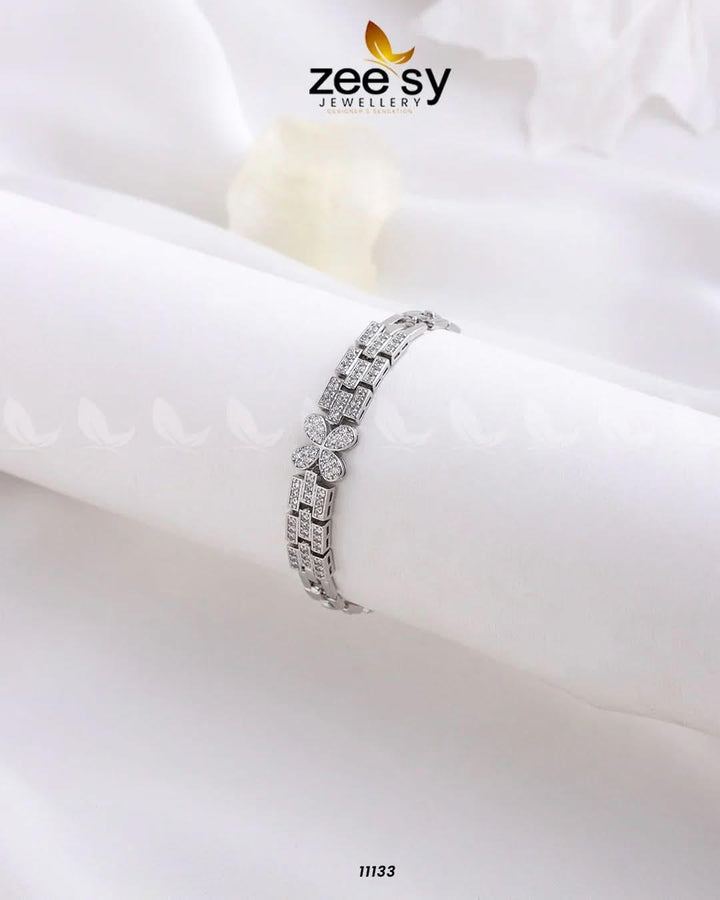 Enchanted link Bracelet Silver Bracelet - Zeesy Jewellery Pakistan | Premium Artificial & Imitation Jewellery