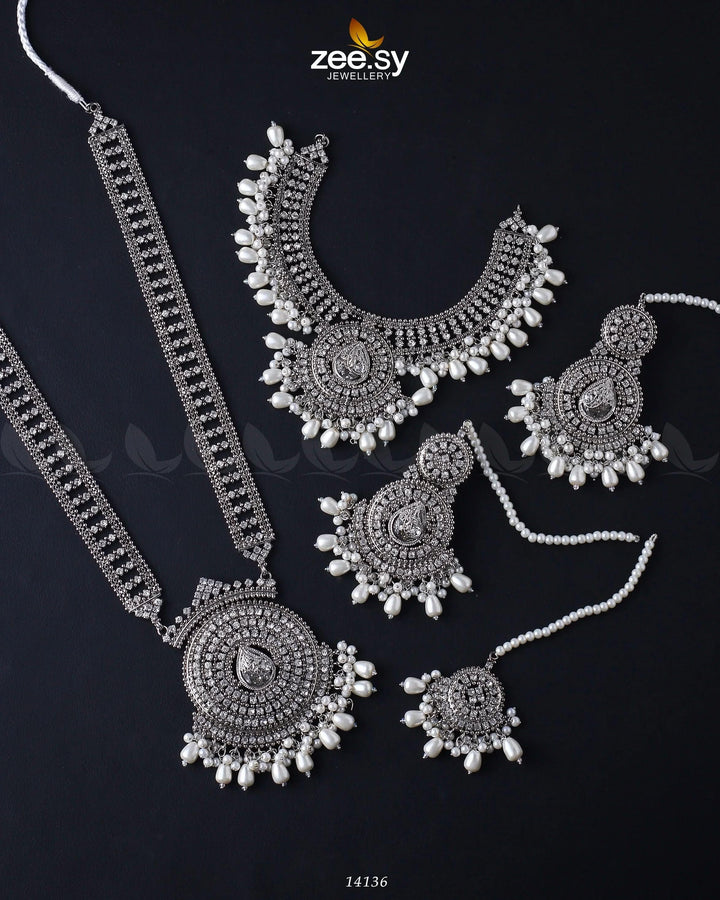 Sofia's Bridal Set Silver Pearl Bridal Set - Zeesy Jewellery Pakistan | Premium Artificial & Imitation Jewellery