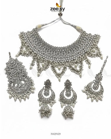 Rich Bold Hand Sculpt Bridal Set Silver Bridal Set - Zeesy Jewellery Pakistan | Premium Artificial & Imitation Jewellery