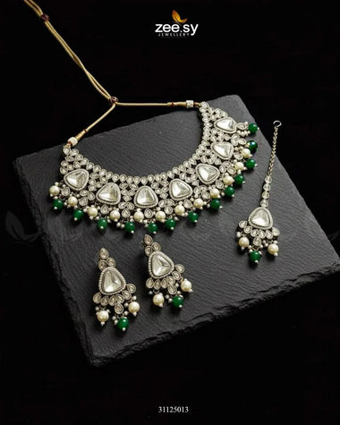 Rich Sentimental Crystal Bridal Set Green Bridal Set - Zeesy Jewellery Pakistan | Premium Artificial & Imitation Jewellery