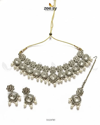 Royal Tradiitional Crystal Bridal Set Pearl Bridal Set - Zeesy Jewellery Pakistan | Premium Artificial & Imitation Jewellery