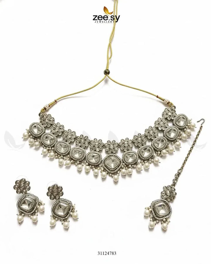 Royal Tradiitional Crystal Bridal Set Pearl Bridal Set - Zeesy Jewellery Pakistan | Premium Artificial & Imitation Jewellery