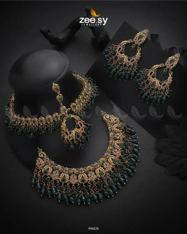 Zarnish Bridal Set Green Bridal Set - Zeesy Jewellery Pakistan | Premium Artificial & Imitation Jewellery
