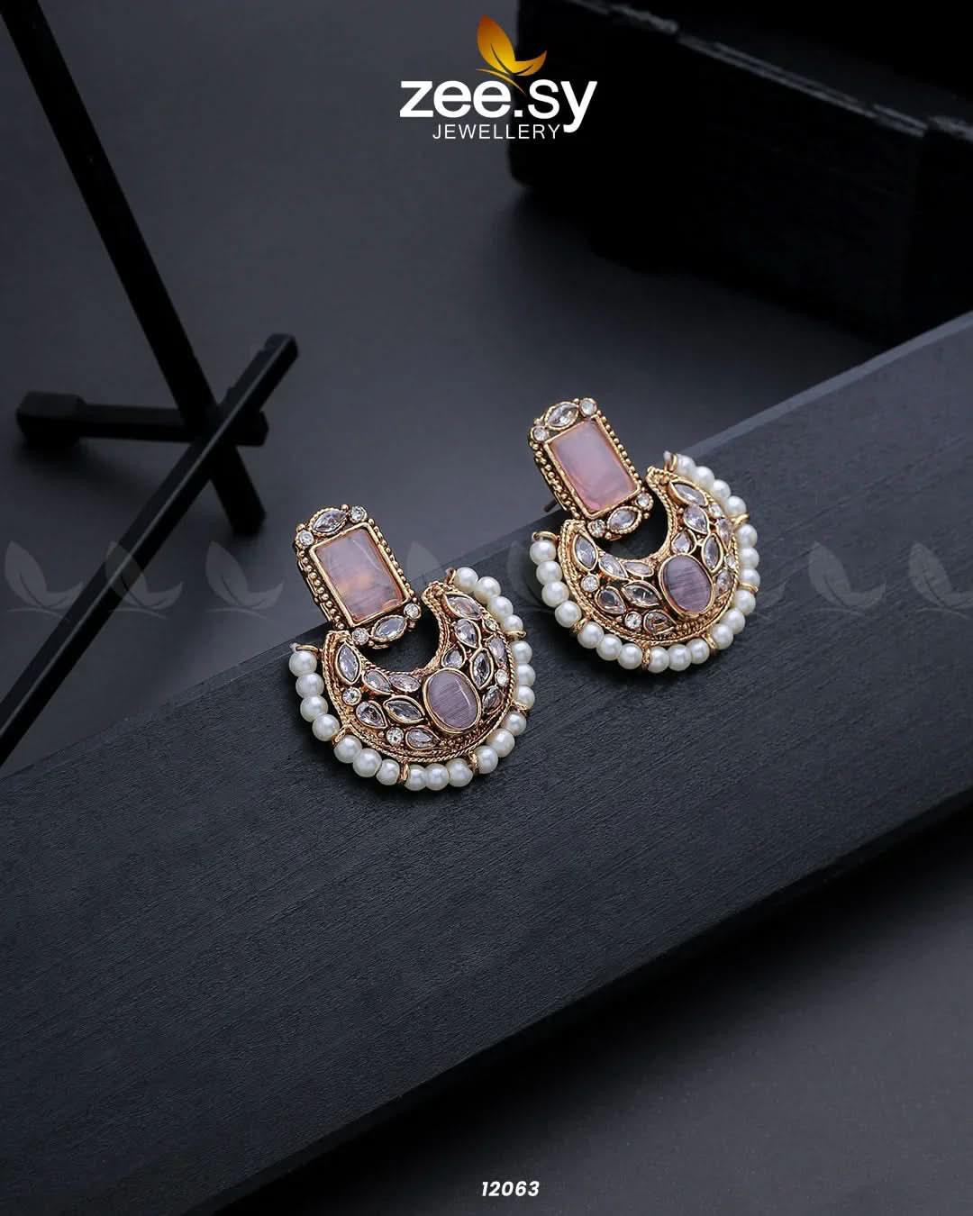 Cluster Pearl Earrings Pink Earrings - Zeesy Jewellery Pakistan