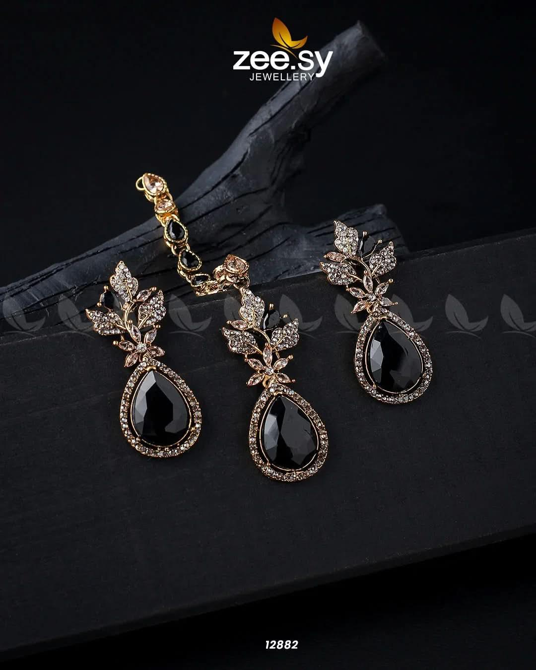 Crocus Earrings Set Golden Black Earrings - Zeesy Jewellery Pakistan | Premium Artificial & Imitation Jewellery