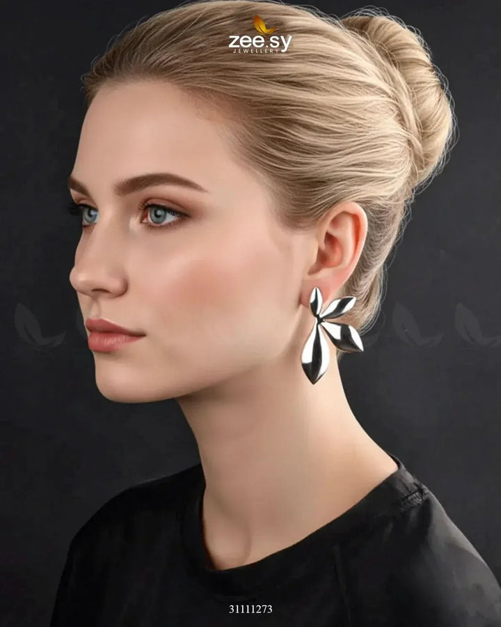 Florora Earrings Earrings - Zeesy Jewellery Pakistan | Premium Artificial & Imitation Jewellery