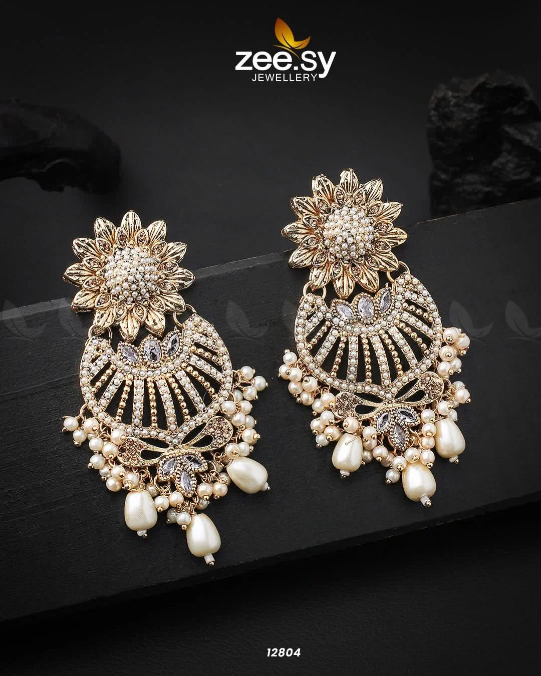 Arri Earrings Golden White Earrings - Zeesy Jewellery Pakistan | Premium Artificial & Imitation Jewellery