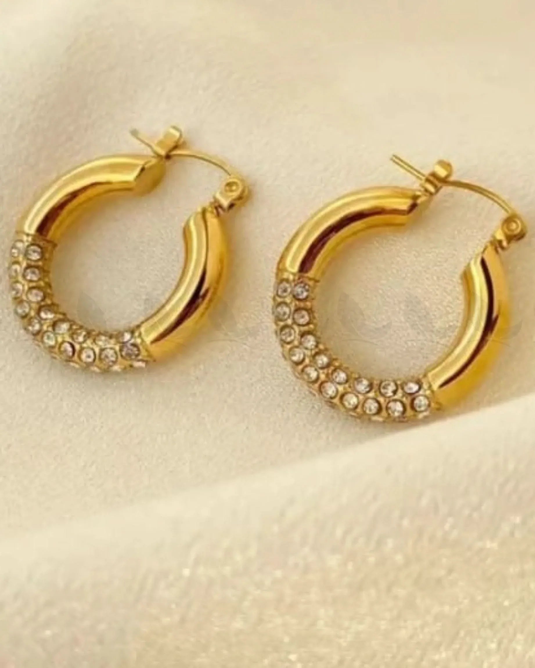 Briar Earrings Golden White Earrings - Zeesy Jewellery Pakistan | Premium Artificial & Imitation Jewellery