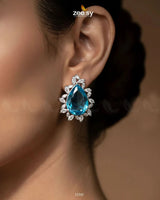 Oval Star Earrings - Zeesy.pk
