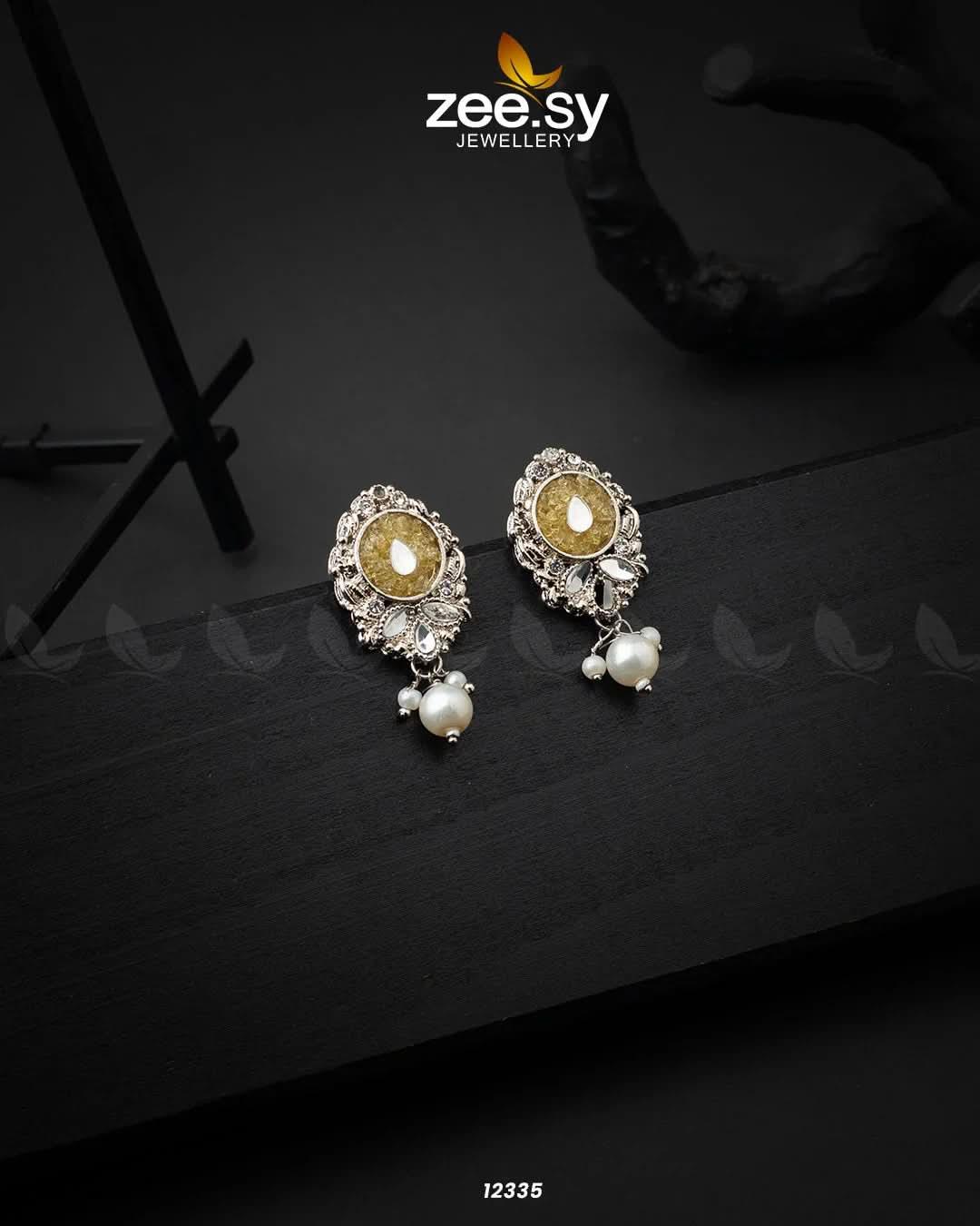 Limestone Crush Studs Earrings Yellow Earrings - Zeesy Jewellery Pakistan | Premium Artificial & Imitation Jewellery