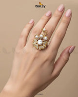 Daisy Floral Mother Pearl Ring Finger Ring - Zeesy Jewellery Pakistan | Premium Artificial & Imitation Jewellery