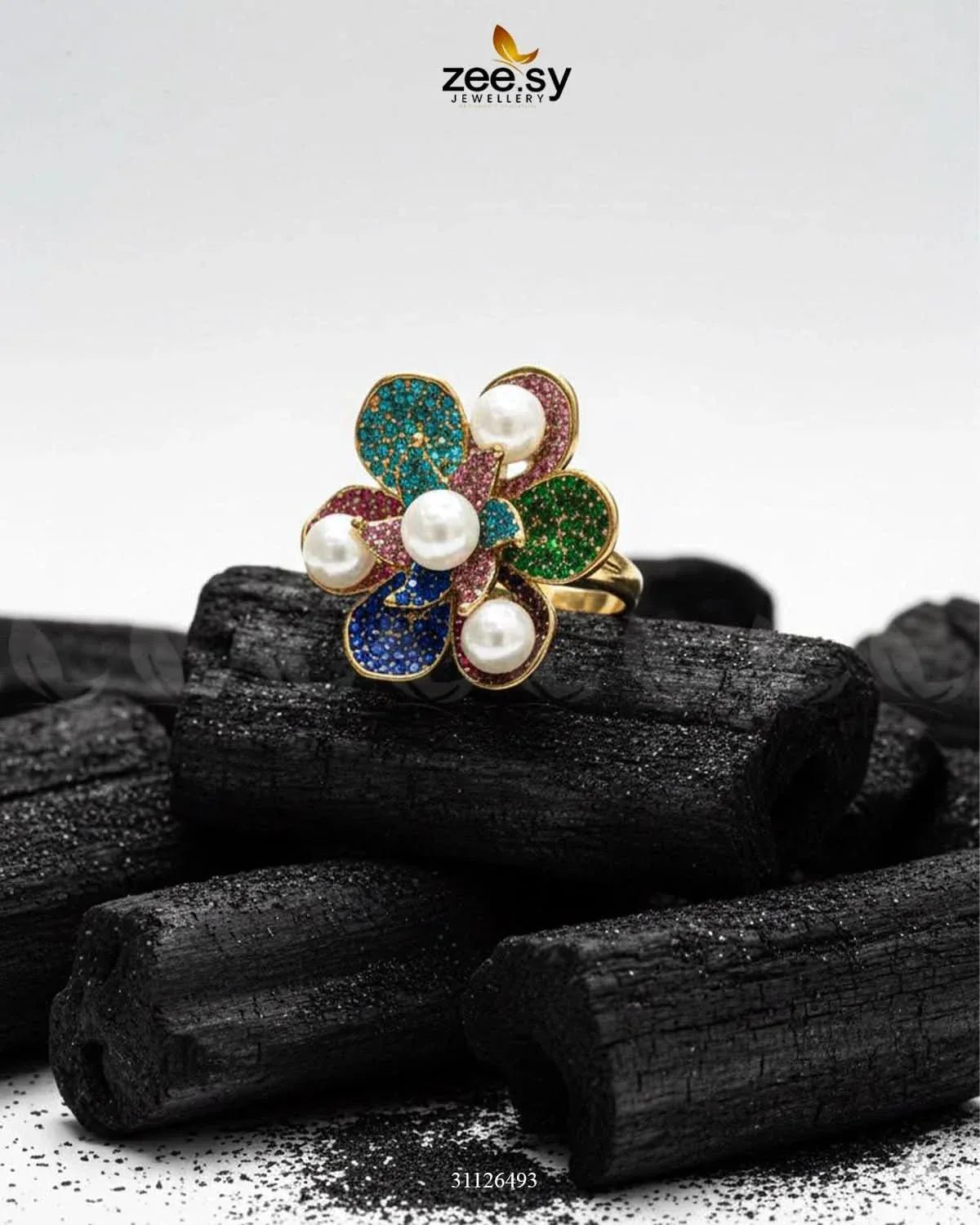 Garnet Lane Flower Ring Finger Ring - Zeesy Jewellery Pakistan | Premium Artificial & Imitation Jewellery