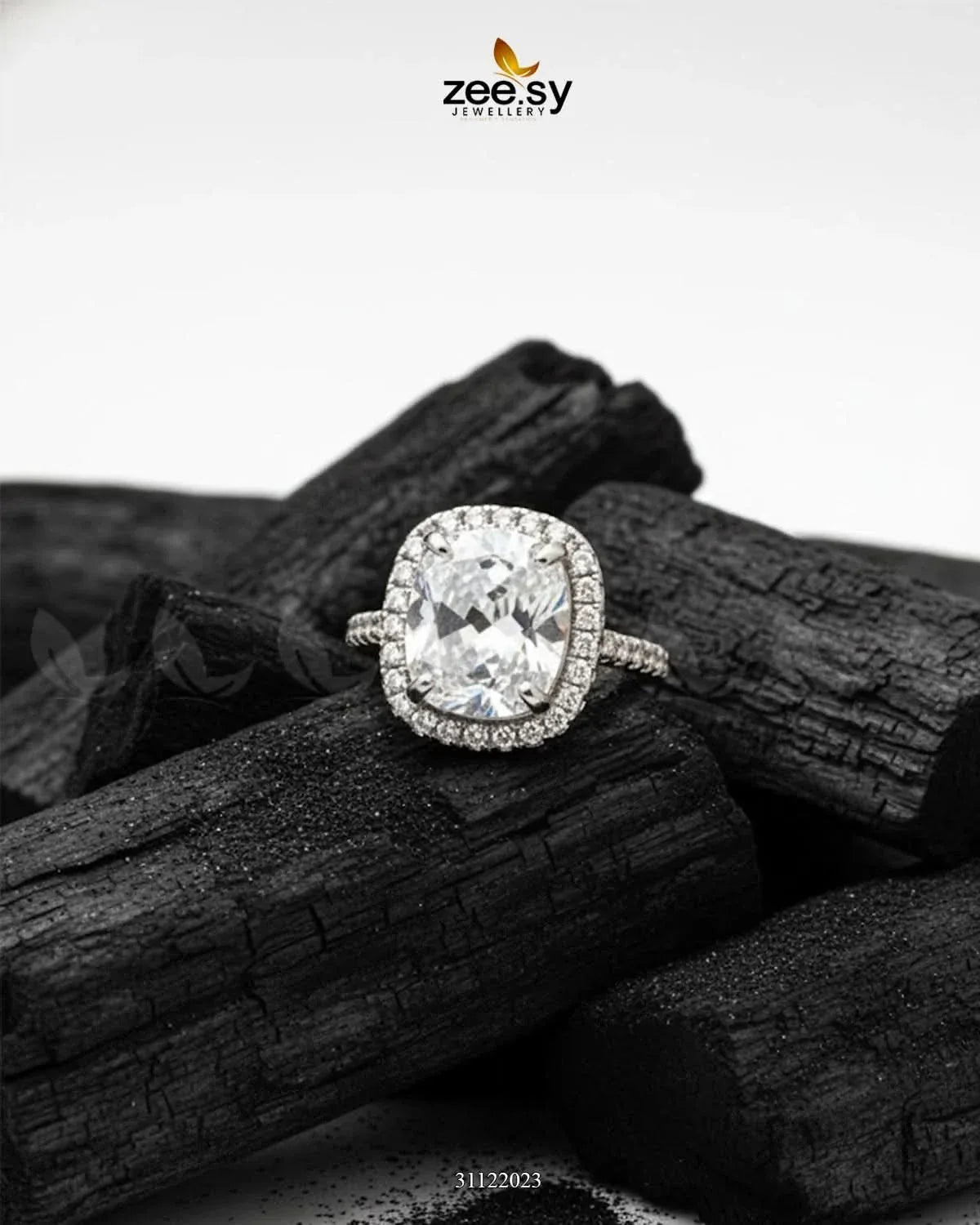 Opulent Faceted Cubic Cluster Ring Finger Ring - Zeesy Jewellery Pakistan | Premium Artificial & Imitation Jewellery