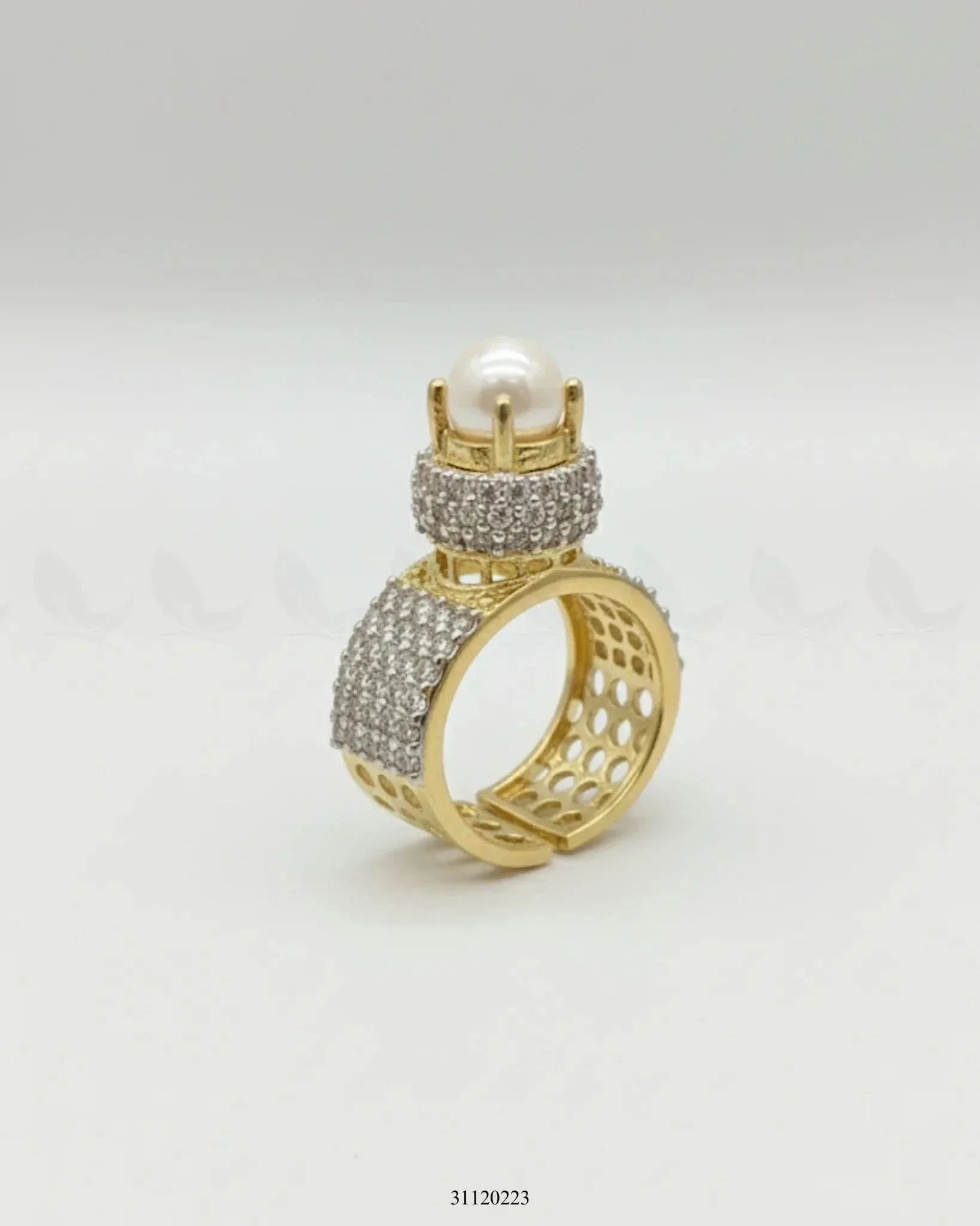 Royal High Setting Wide Ring Finger Ring - Zeesy Jewellery Pakistan | Premium Artificial & Imitation Jewellery