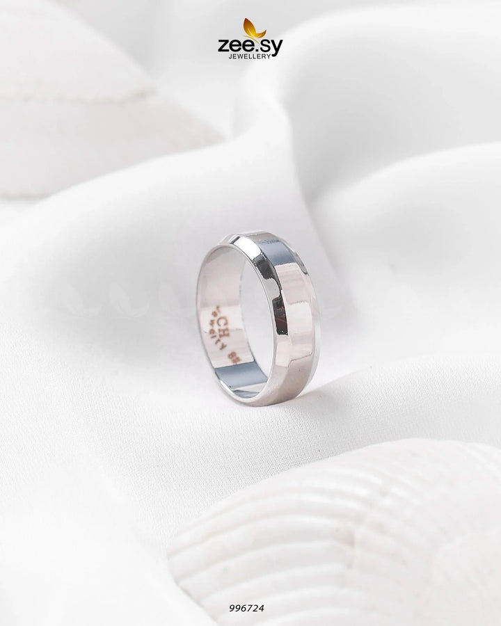 Domsley Ring Silver Finger Ring - Zeesy Jewellery Pakistan | Premium Artificial & Imitation Jewellery