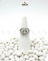 Curved Jewel Tone Ring Finger Ring - Zeesy Jewellery Pakistan | Premium Artificial & Imitation Jewellery