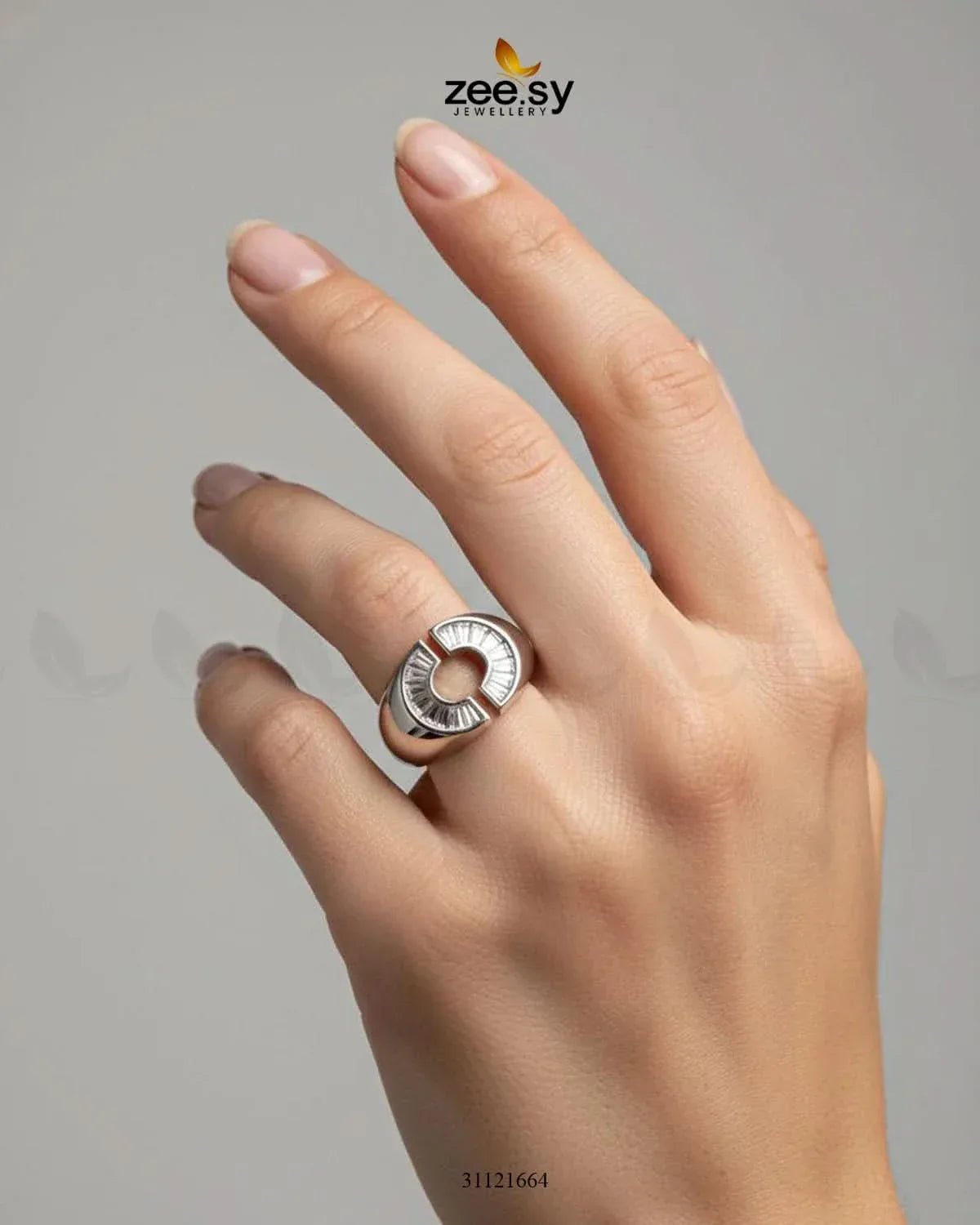 Curved Jewel Tone Ring Finger Ring - Zeesy Jewellery Pakistan | Premium Artificial & Imitation Jewellery