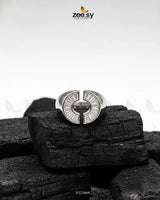 Curved Jewel Tone Ring Silver Finger Ring - Zeesy Jewellery Pakistan | Premium Artificial & Imitation Jewellery