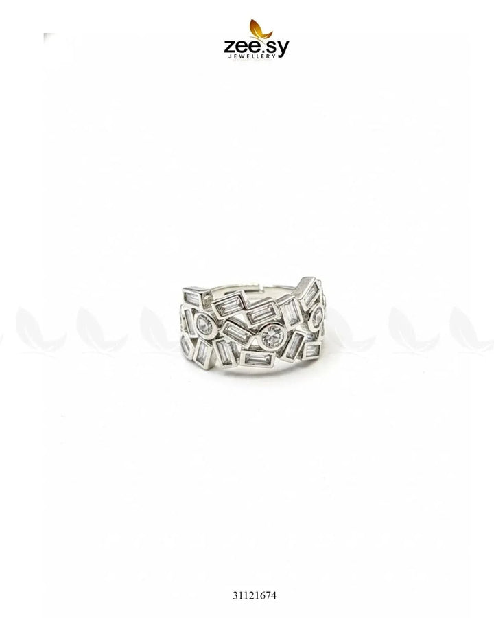 Dazzling Cut Cluster Ring Finger Ring - Zeesy Jewellery Pakistan | Premium Artificial & Imitation Jewellery