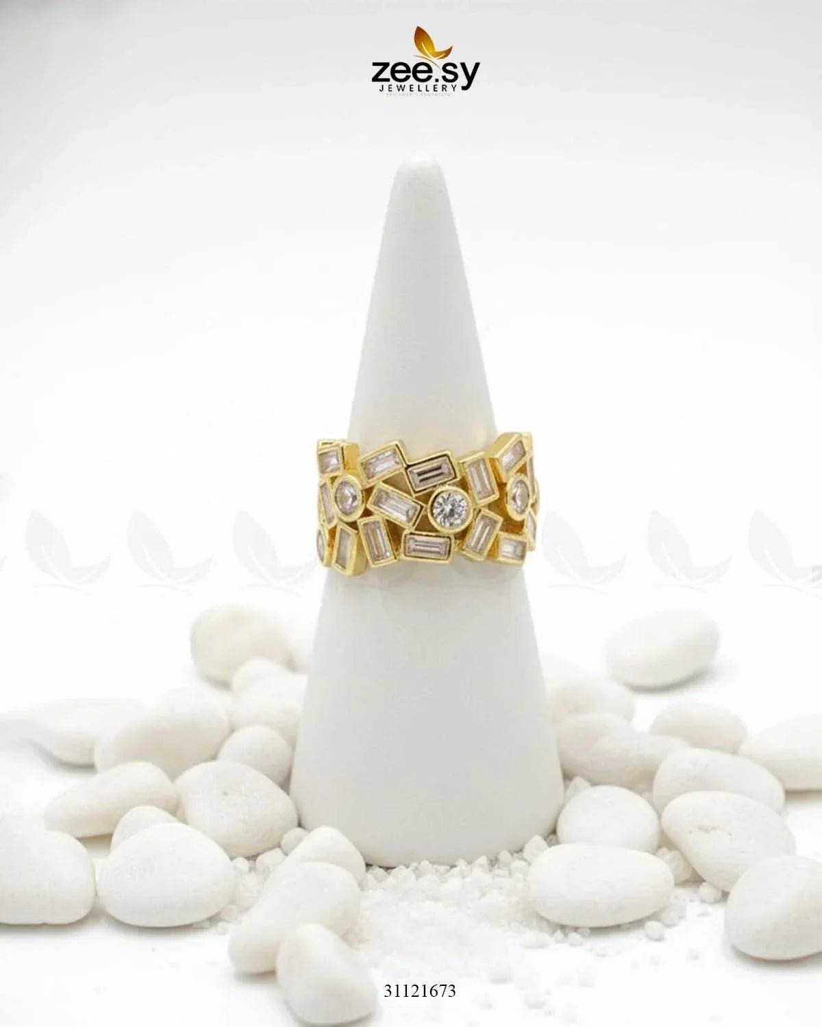 Dazzling Cut Cluster Ring Finger Ring - Zeesy Jewellery Pakistan | Premium Artificial & Imitation Jewellery