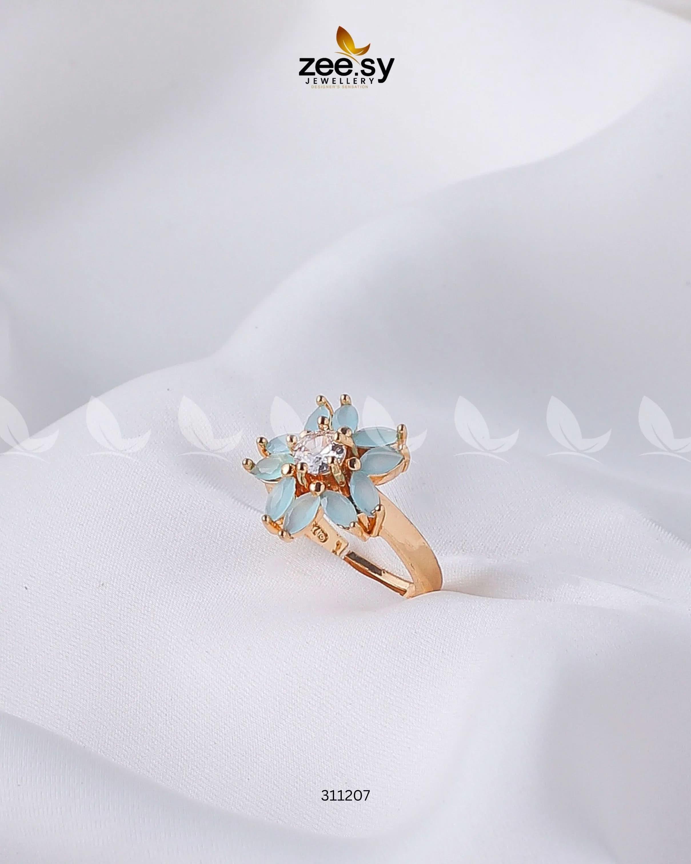 Daisy Ring - Zeesy.pk