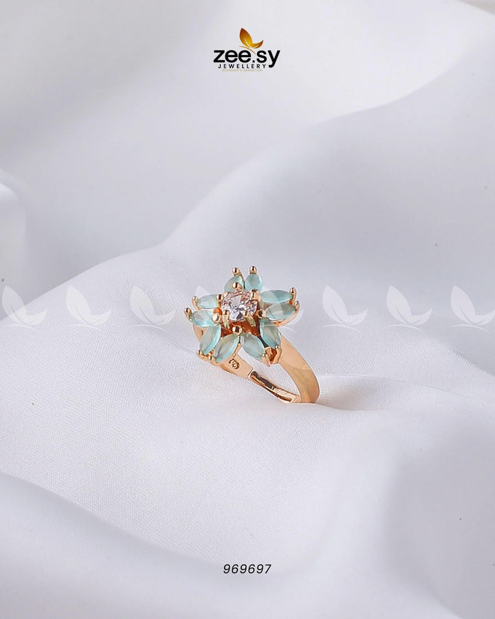 Daisy Ring Finger Ring - Zeesy Jewellery Pakistan | Premium Artificial & Imitation Jewellery
