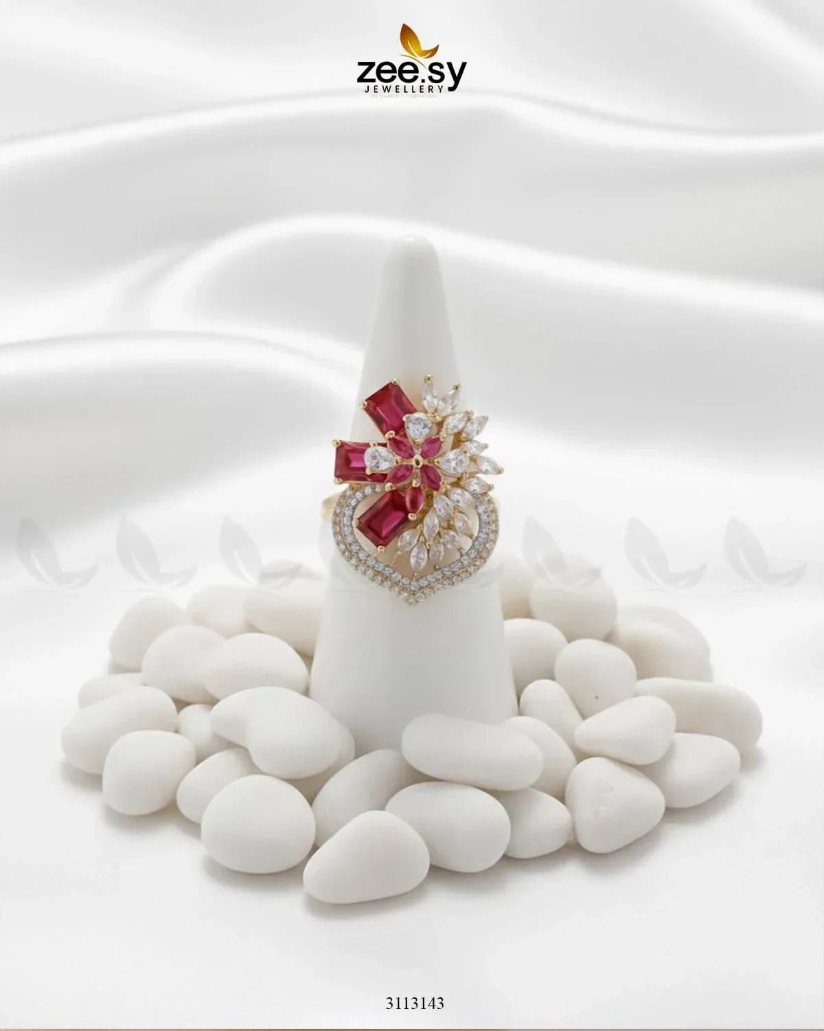Hoya Ring Finger Ring - Zeesy Jewellery Pakistan | Premium Artificial & Imitation Jewellery