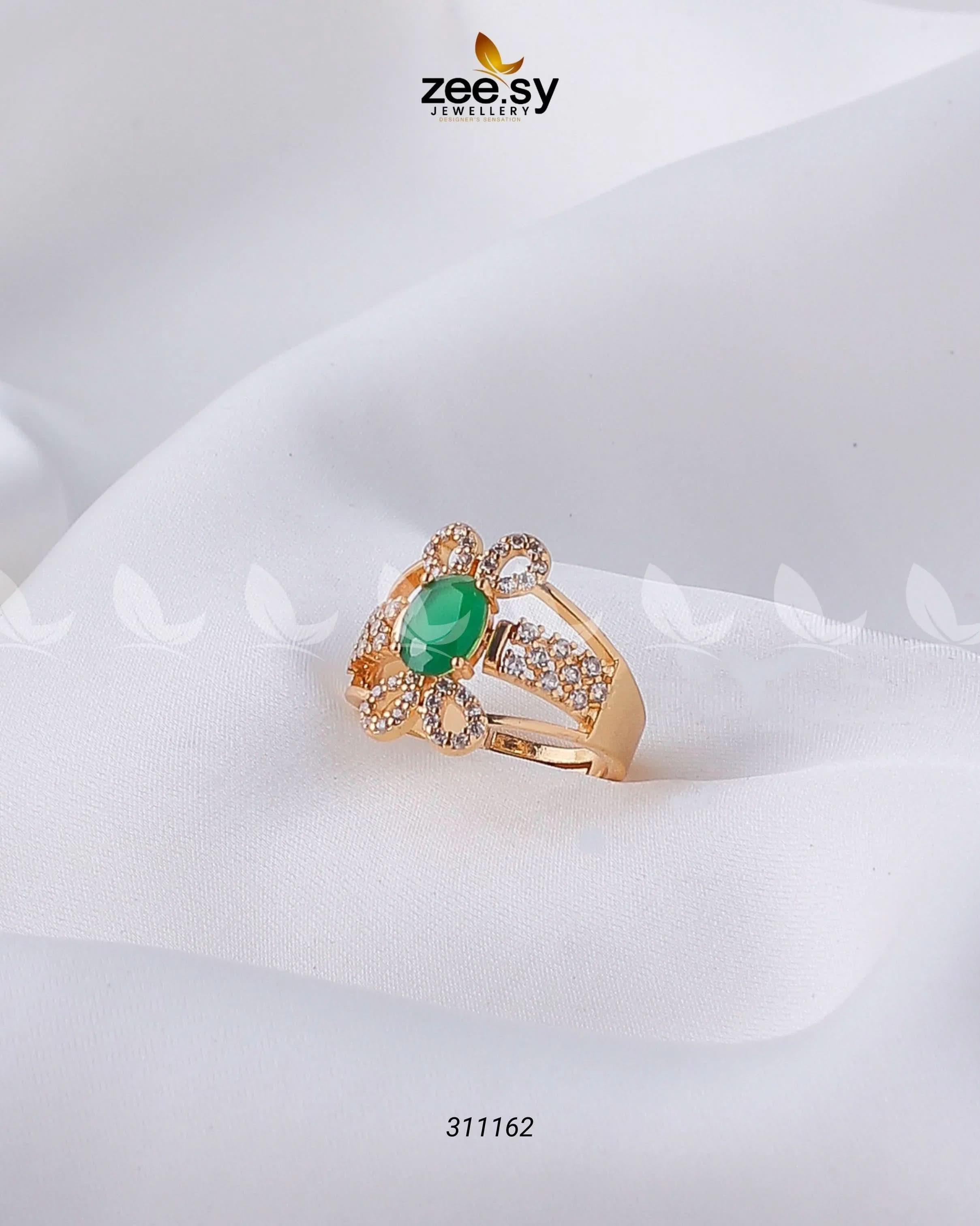 Starlit Ring Green Finger Ring - Zeesy Jewellery Pakistan | Premium Artificial & Imitation Jewellery