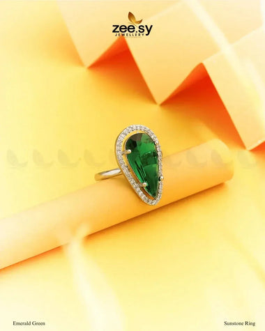 Sunstone Ring Emerald Green Finger Ring - Zeesy Jewellery Pakistan | Premium Artificial & Imitation Jewellery
