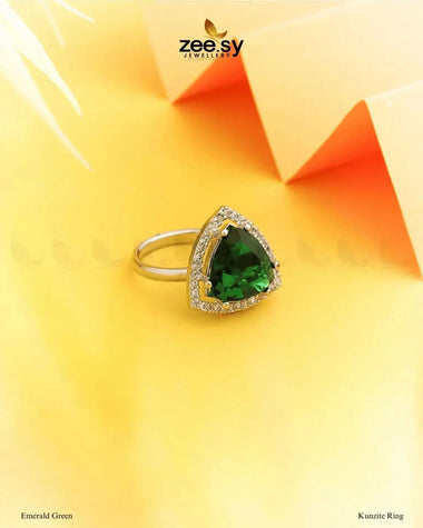 Kunzite Ring Emerald Green Finger Ring - Zeesy Jewellery Pakistan | Premium Artificial & Imitation Jewellery