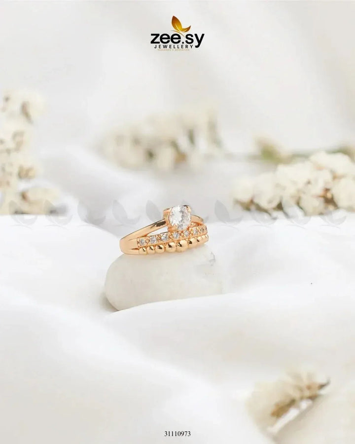 Auraya Ring Golden Finger Ring - Zeesy Jewellery Pakistan | Premium Artificial & Imitation Jewellery
