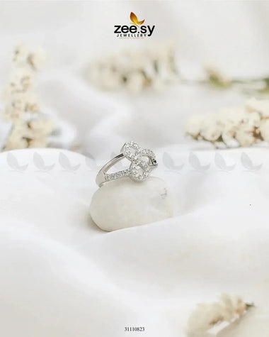 Averelle Ring Silver Finger Ring - Zeesy Jewellery Pakistan | Premium Artificial & Imitation Jewellery