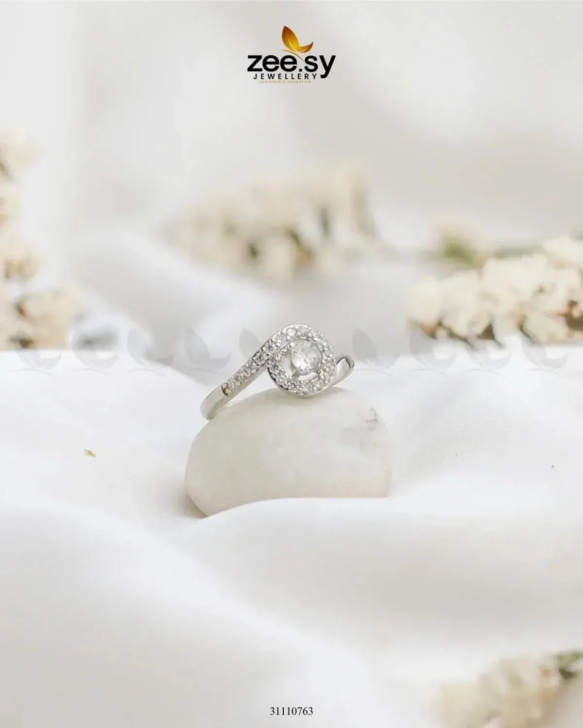 Elyora Ring - Zeesy.pk