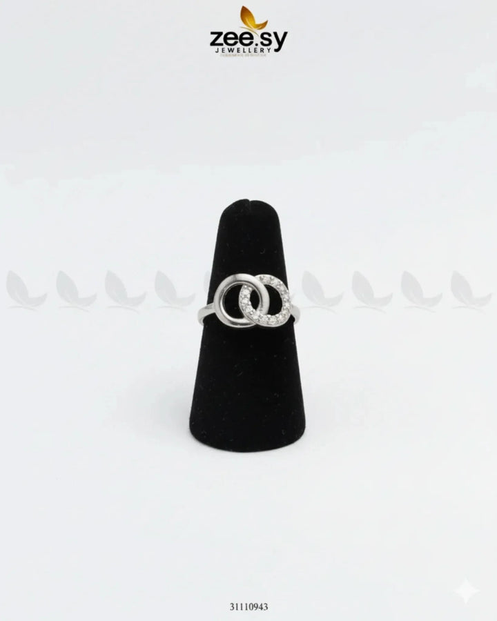 Mirora Ring Finger Ring - Zeesy Jewellery Pakistan | Premium Artificial & Imitation Jewellery