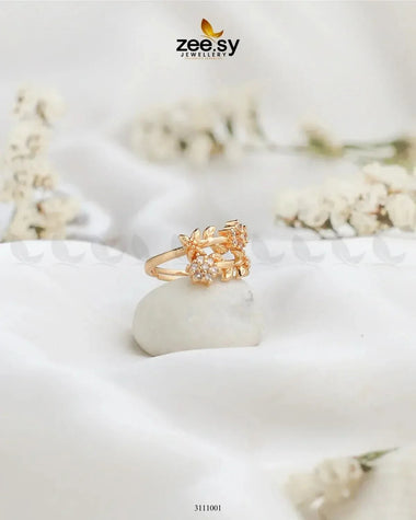 Orvella Rings Golden Finger Ring - Zeesy Jewellery Pakistan | Premium Artificial & Imitation Jewellery
