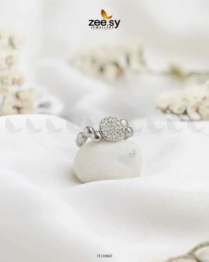 Zyphora Rings Silver Finger Ring - Zeesy Jewellery Pakistan | Premium Artificial & Imitation Jewellery