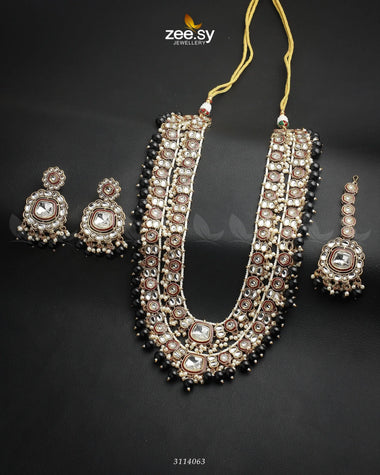 Acacia Malla Necklace Set Golden Black Malla Necklace - Zeesy Jewellery Pakistan | Premium Artificial & Imitation Jewellery