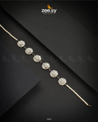Shish Patti Graceful Headpiece Silver MATHA PATI - Zeesy Jewellery Pakistan | Premium Artificial & Imitation Jewellery