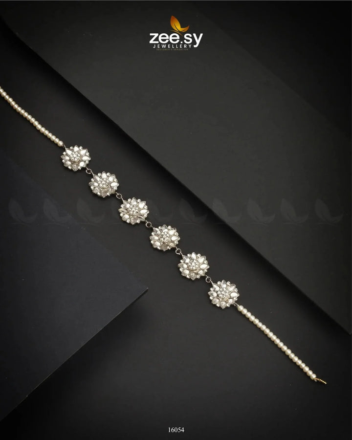 Shish Patti Graceful Headpiece Silver MATHA PATI - Zeesy Jewellery Pakistan | Premium Artificial & Imitation Jewellery