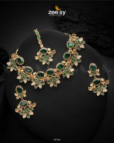 Lycoris Necklace Set Emerald Green Necklace Sets - Zeesy Jewellery Pakistan | Premium Artificial & Imitation Jewellery