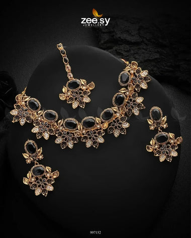 Lycoris Necklace Set Golden Black Necklace Sets - Zeesy Jewellery Pakistan | Premium Artificial & Imitation Jewellery