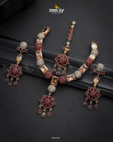 Agapanthus Necklace Set Fuchsia Necklace Sets - Zeesy Jewellery Pakistan | Premium Artificial & Imitation Jewellery