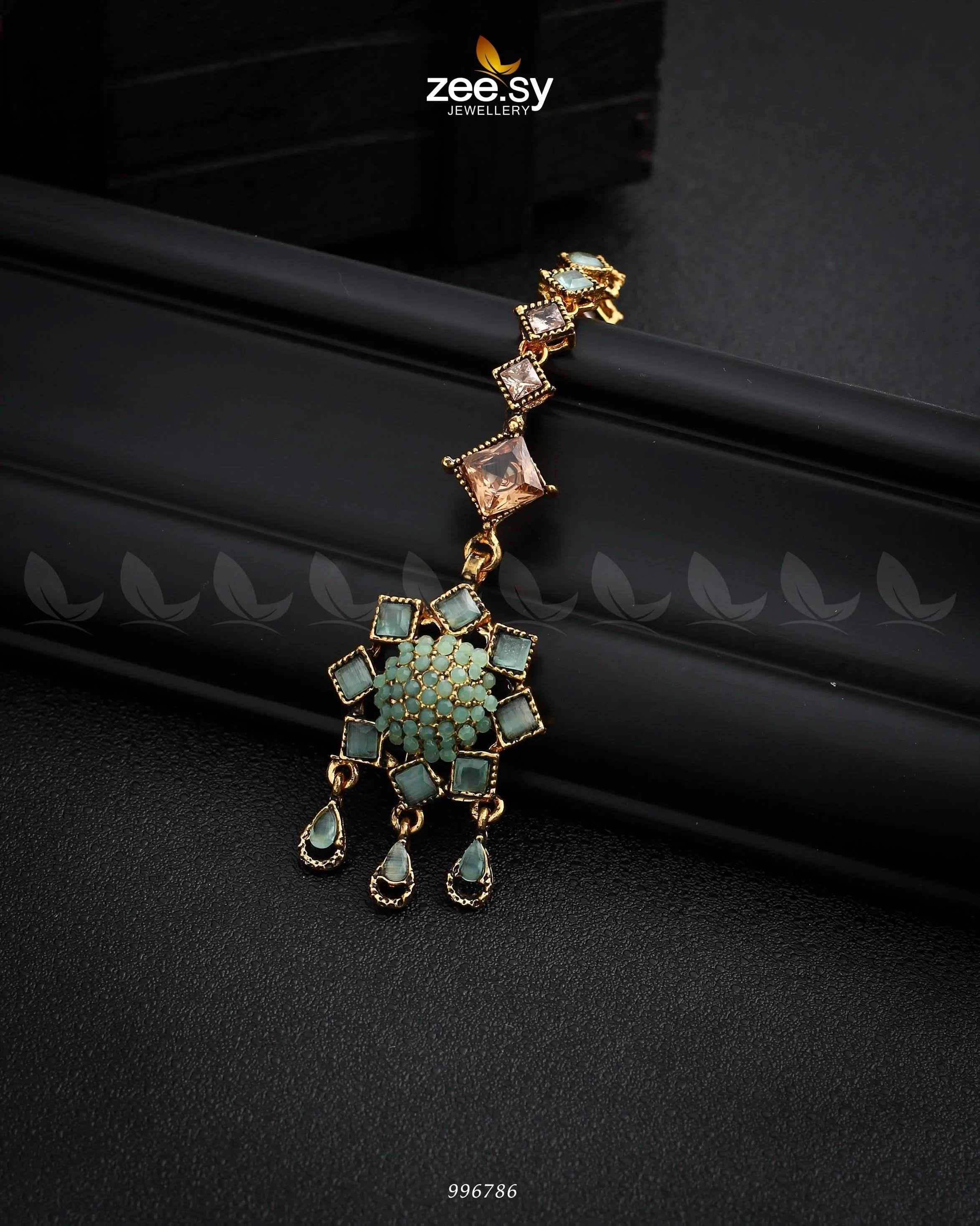 Agapanthus Necklace Set - Zeesy.pk