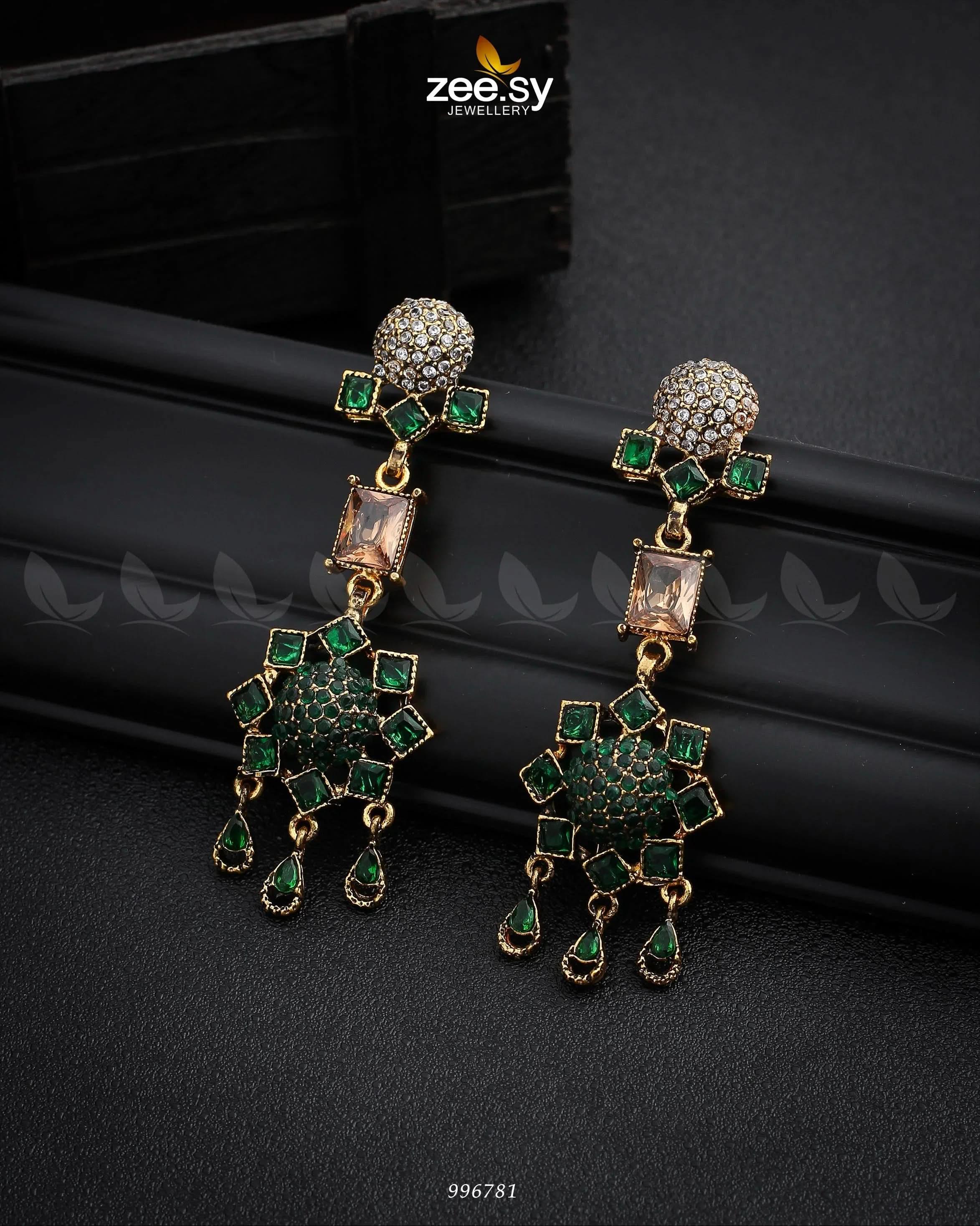 Agapanthus Necklace Set - Zeesy.pk