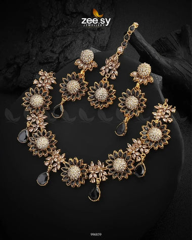 Oleander Necklace Set Golden Black Necklace Sets - Zeesy Jewellery Pakistan | Premium Artificial & Imitation Jewellery