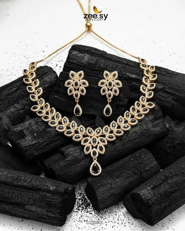 Rich Heritage Stream Necklace Set Golden Black Necklace Sets - Zeesy Jewellery Pakistan | Premium Artificial & Imitation Jewellery