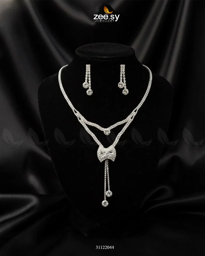 Brilliant Ribbon Drape Necklace Set Silver Necklace Sets - Zeesy Jewellery Pakistan | Premium Artificial & Imitation Jewellery