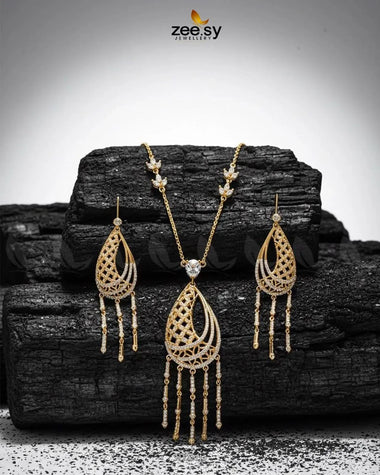 Cascade Dangle Necklace Set Golden Necklace Sets - Zeesy Jewellery Pakistan | Premium Artificial & Imitation Jewellery