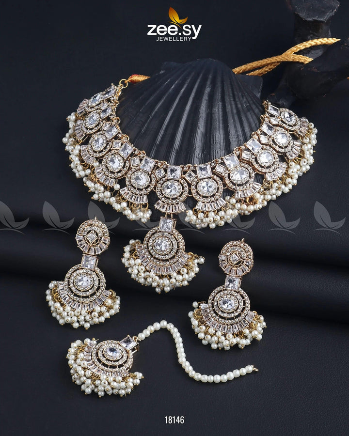 Anaya Necklace Set Golden White Necklace Sets - Zeesy Jewellery Pakistan | Premium Artificial & Imitation Jewellery